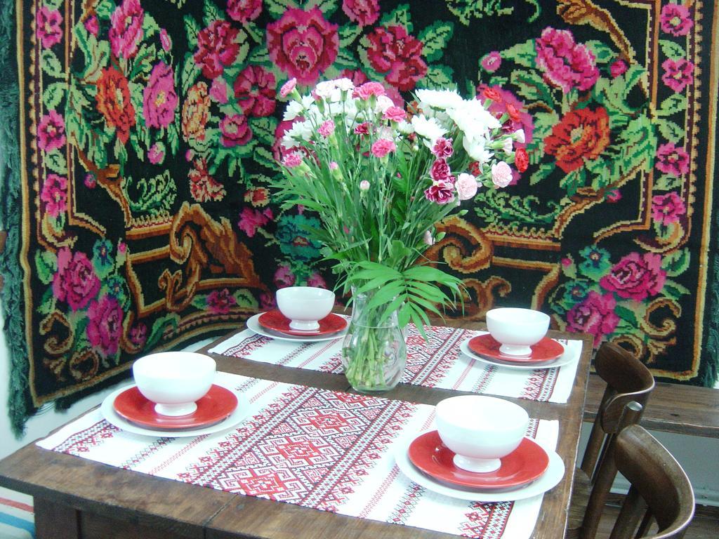Casa Lia Hotel Valea Putnei Luaran gambar