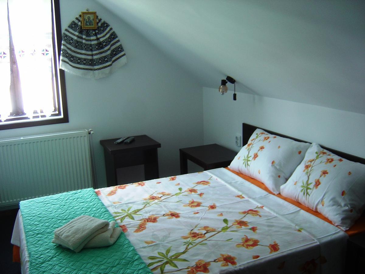 Casa Lia Hotel Valea Putnei Luaran gambar